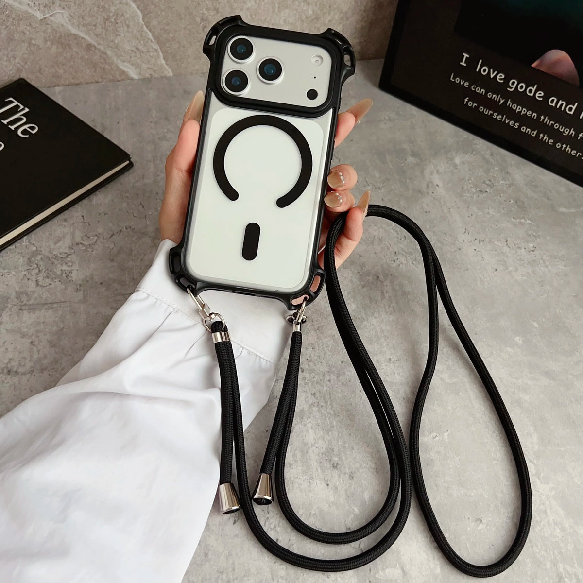 Adjustable Lanyard Phone Case Suitable For iPhone 17 Pro Max Crossbody Long Lanyard 13 16 15 14 Plus Magnetic Protective Case